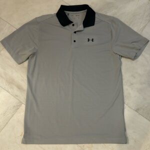 Men’s M Under Armour loose fit heatgear golf shirt